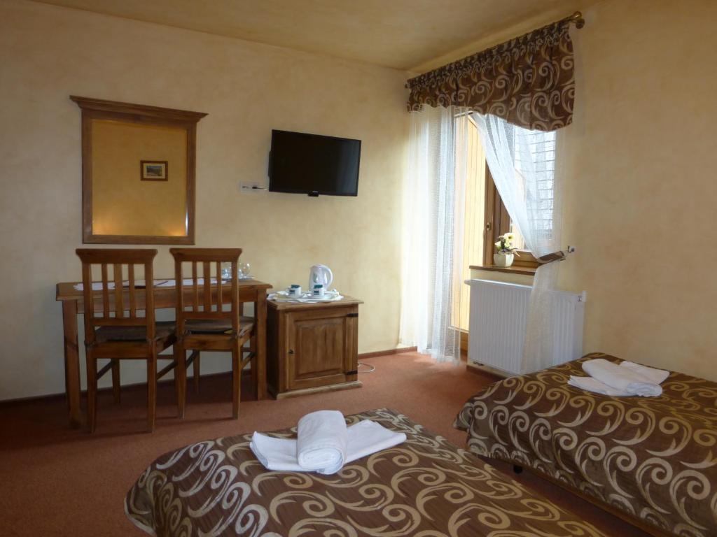 Hotel Dwor Karolowka Закопане Екстер'єр фото