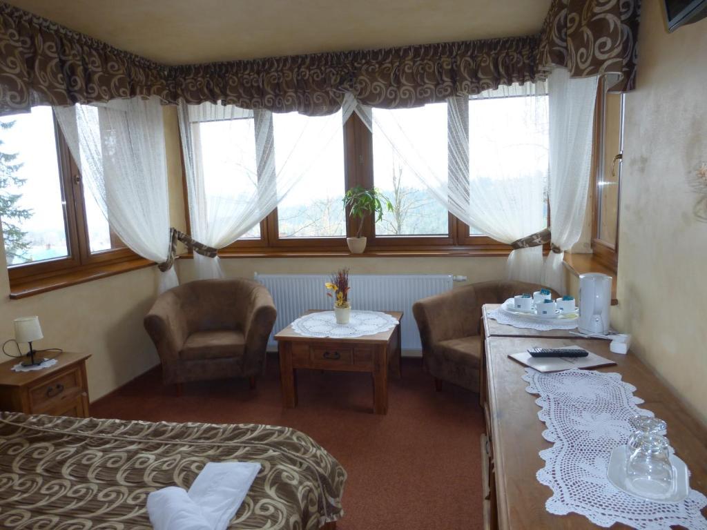 Hotel Dwor Karolowka Закопане Екстер'єр фото